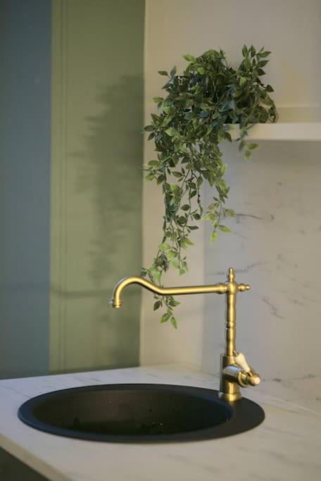 Royal Room Jacuzzi Haut De Gamme Centre Ville Mulhouse Luaran gambar